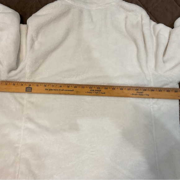 Lands' End Soft White Plush Faux Fur Jacket - Full Zip - Picture 6 of 7